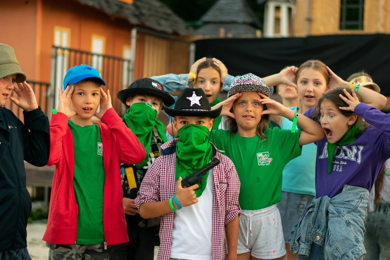 ВІдпочинок camp emily resort