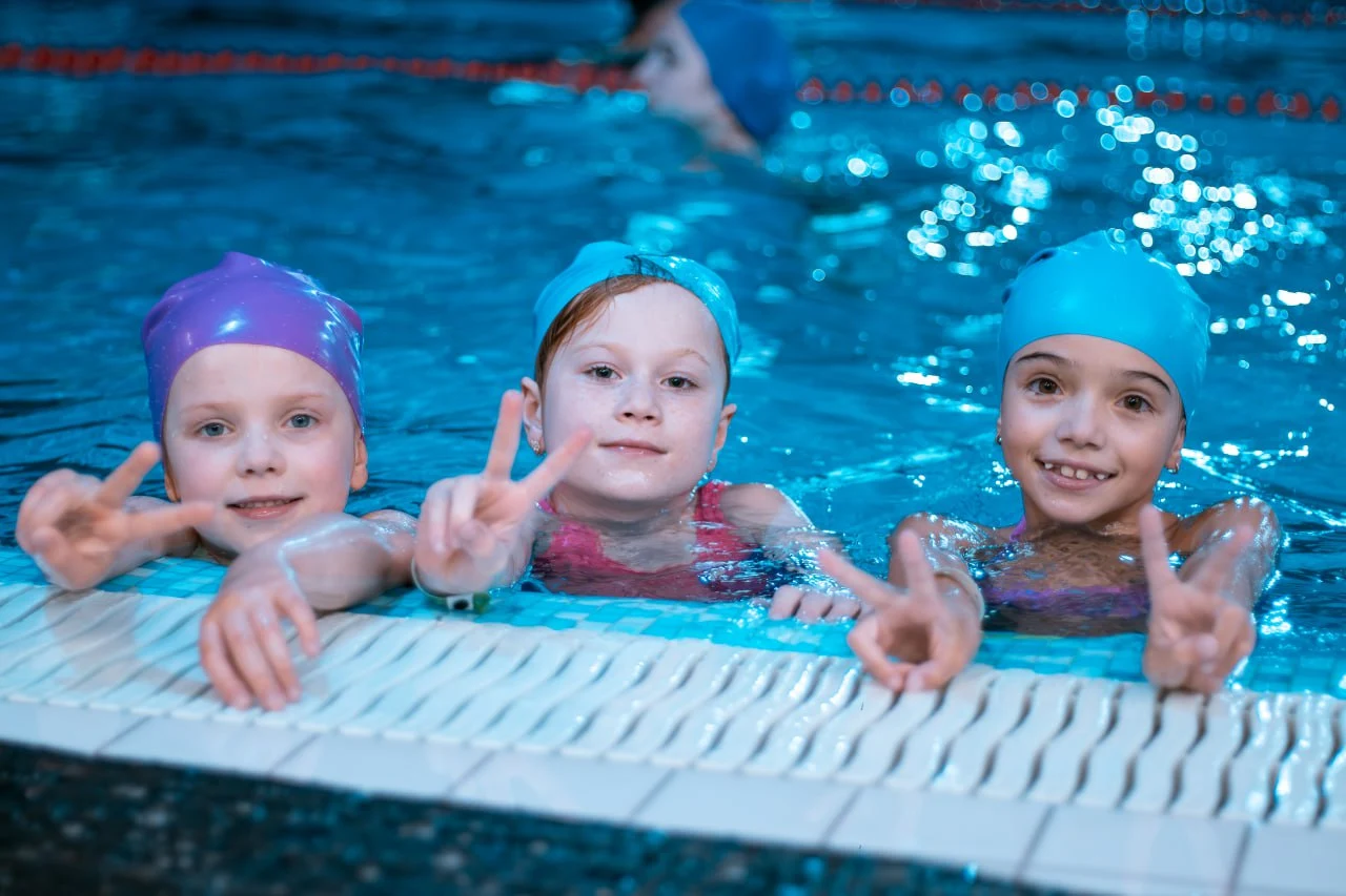 Відвідування закритих басейнів